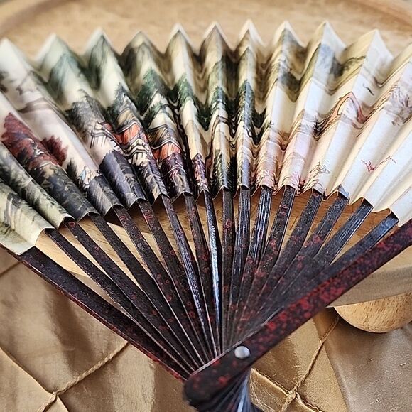 Vintage Bamboo Wood and Paper Landscape Figural, Scenery and Pagodas Fan - Picture 4 of 9